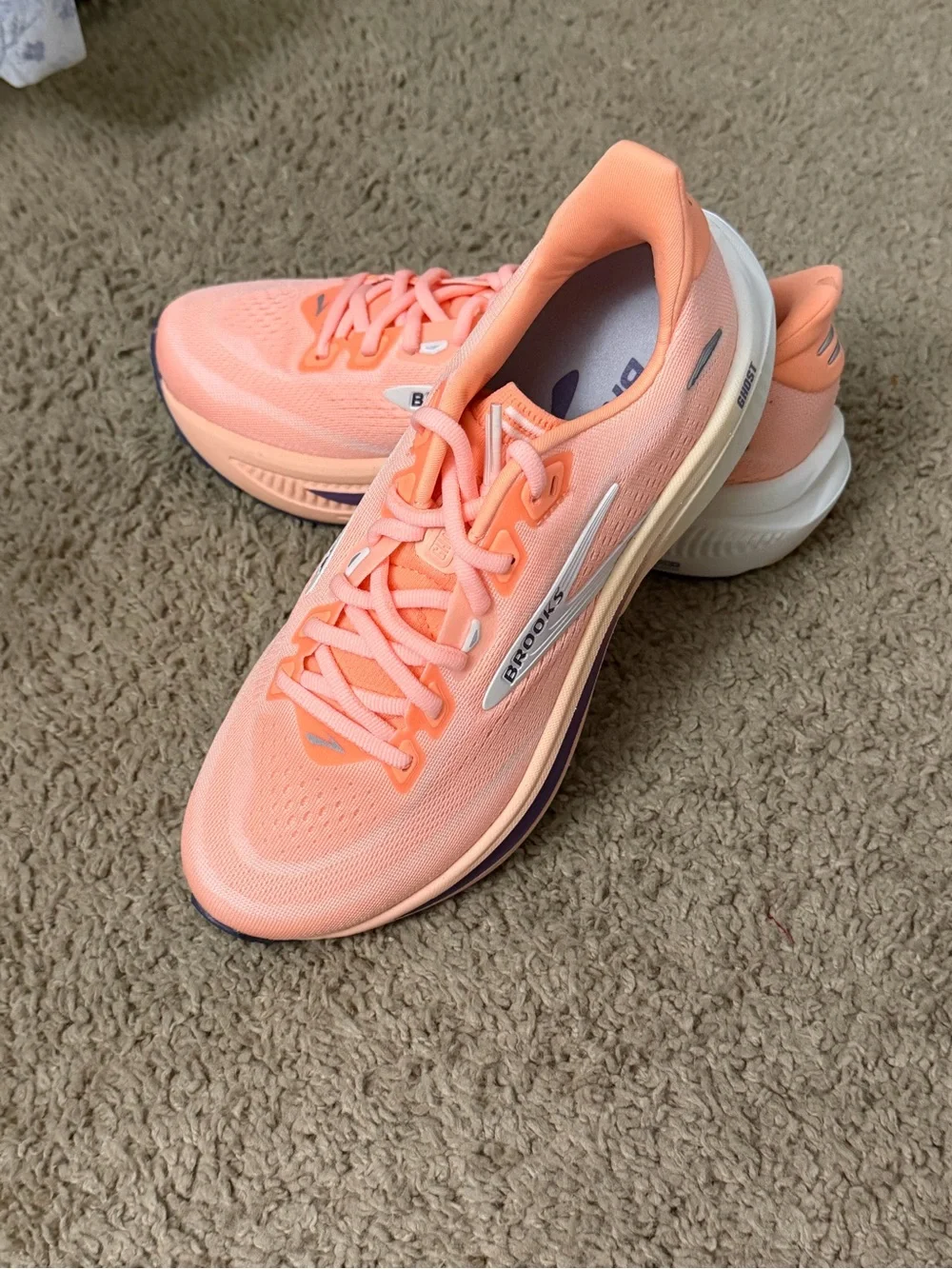 Brooks Women’s Athletic Shoe - Coral Peach with White and Purple Accents NEW 7